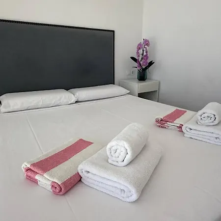 Castillo Santa Clara Sea View Luxury アパート